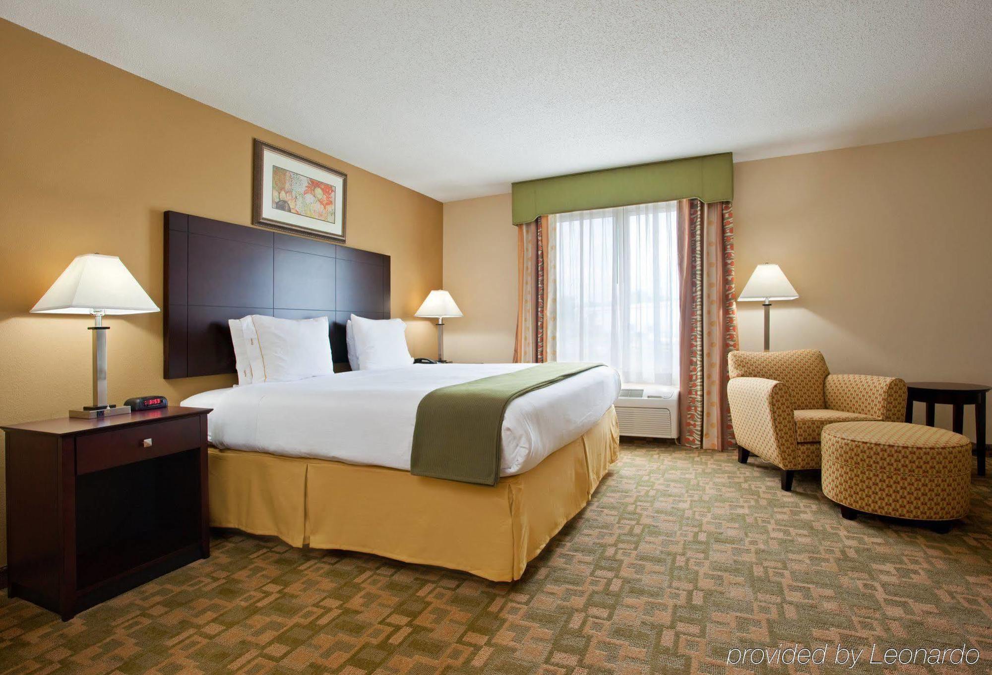 Red Roof Inn & Suites Middletown - Franklin Exterior photo